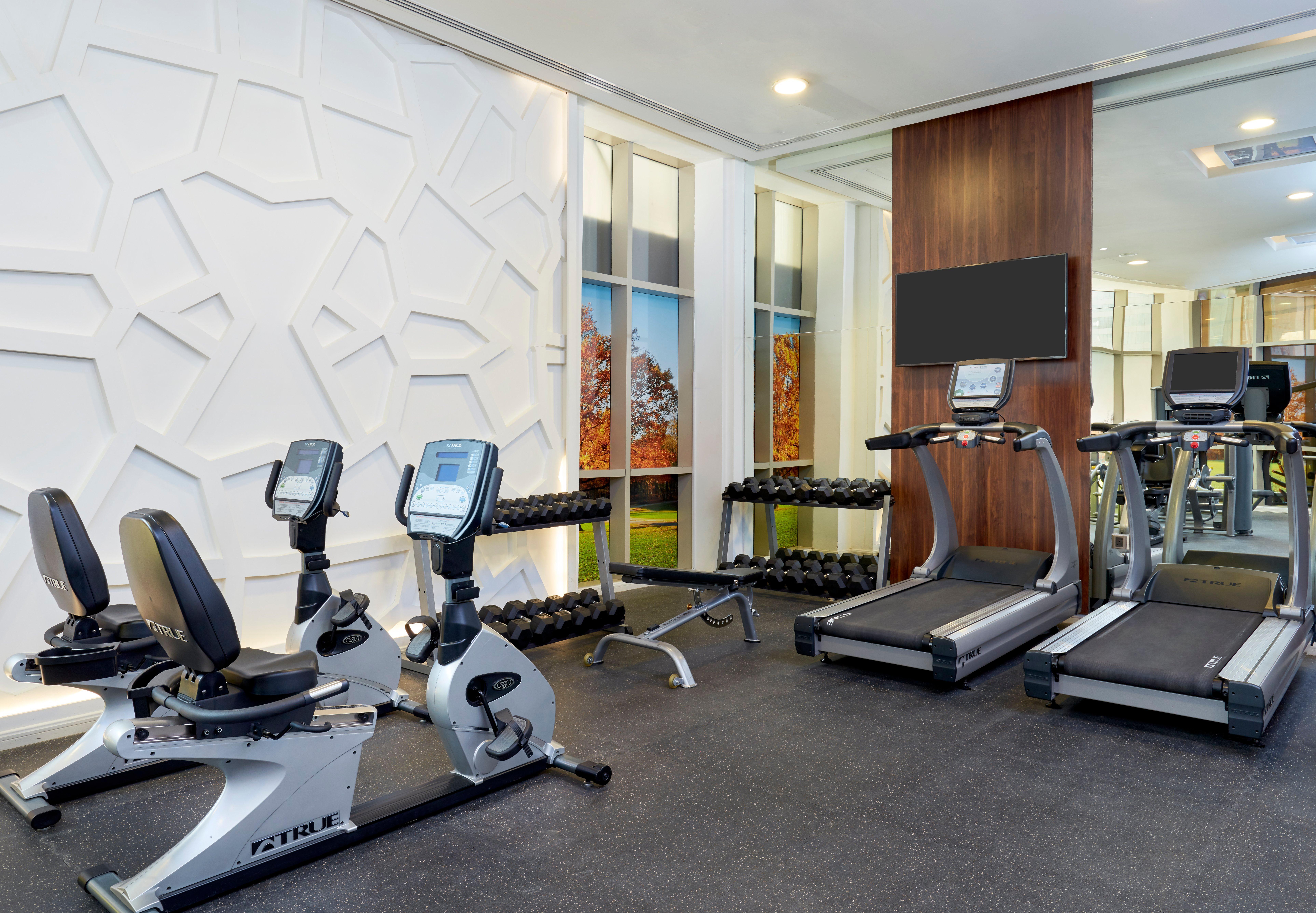Plaza West Bay 5*